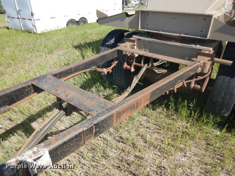image for item DH5607 1993 Beall  bottom dump trailer