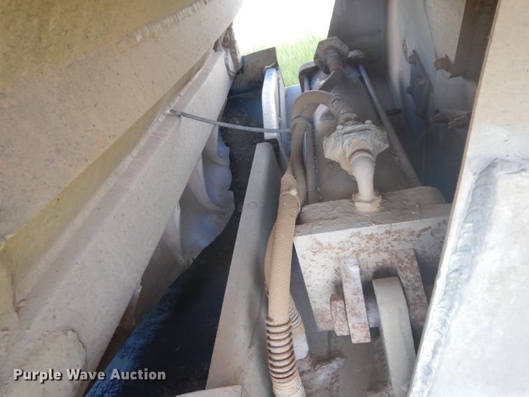 image for item DH5607 1993 Beall  bottom dump trailer