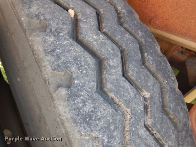 image for item DH5607 1993 Beall  bottom dump trailer