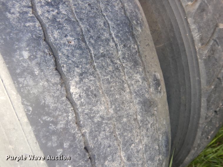 image for item DH5607 1993 Beall  bottom dump trailer