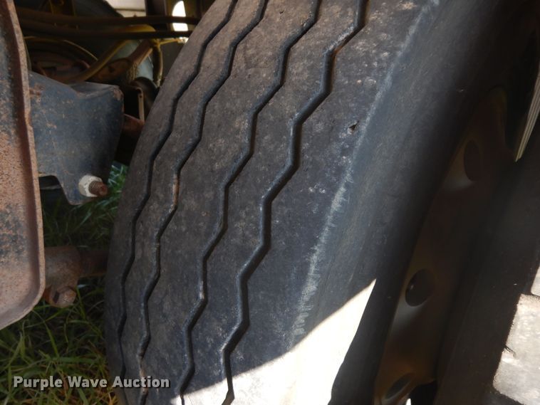 image for item DH5607 1993 Beall  bottom dump trailer