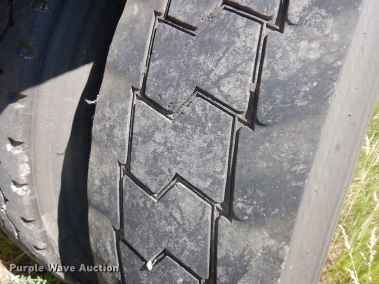 image for item DH5607 1993 Beall  bottom dump trailer