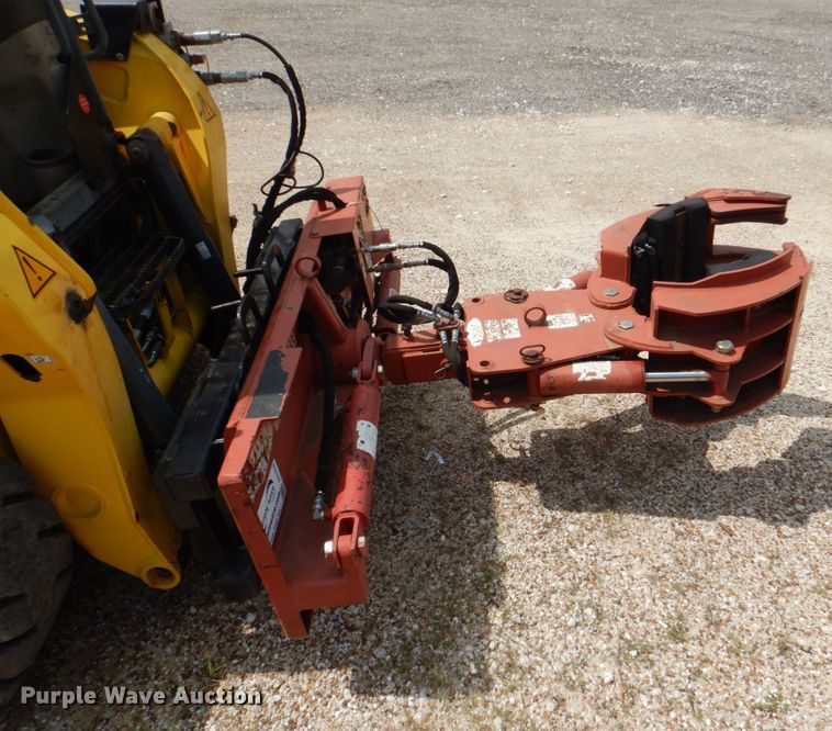 image for item DH7252 Ezspotur  skid steer grapple