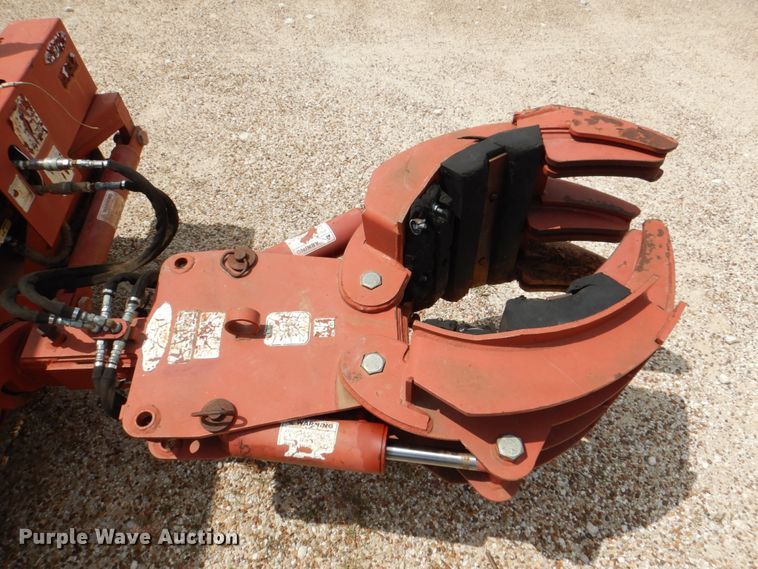 image for item DH7252 Ezspotur  skid steer grapple