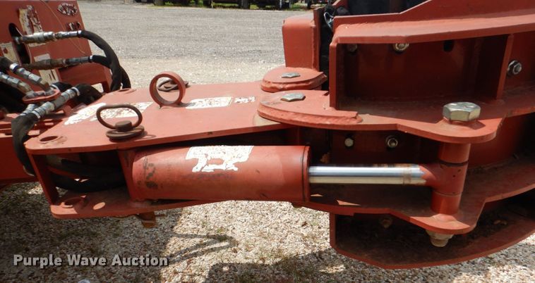 image for item DH7252 Ezspotur  skid steer grapple