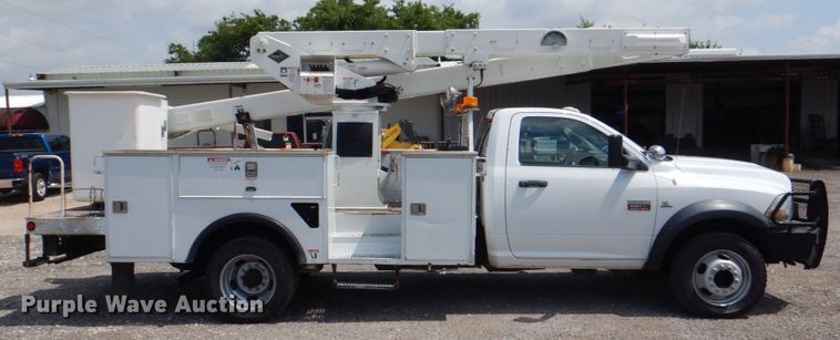 image for item DH7253 2011 Dodge Ram 5500HD  bucket truck
