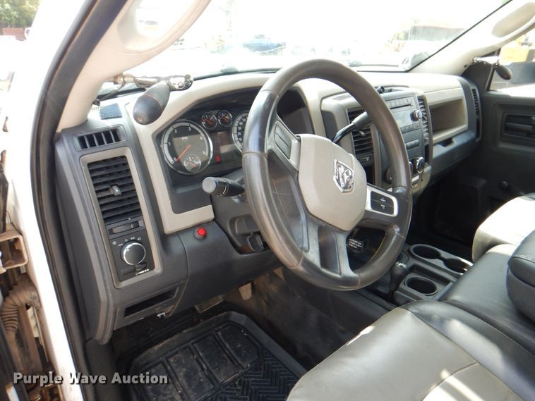 image for item DH7253 2011 Dodge Ram 5500HD  bucket truck