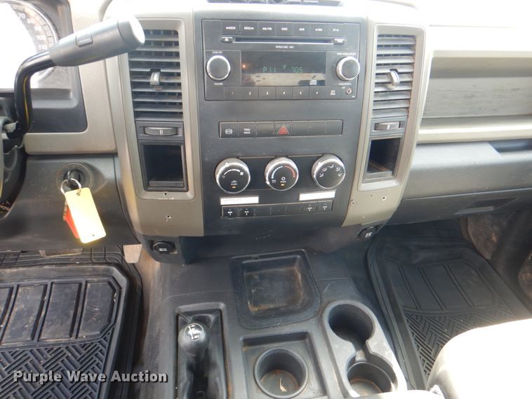 image for item DH7253 2011 Dodge Ram 5500HD  bucket truck