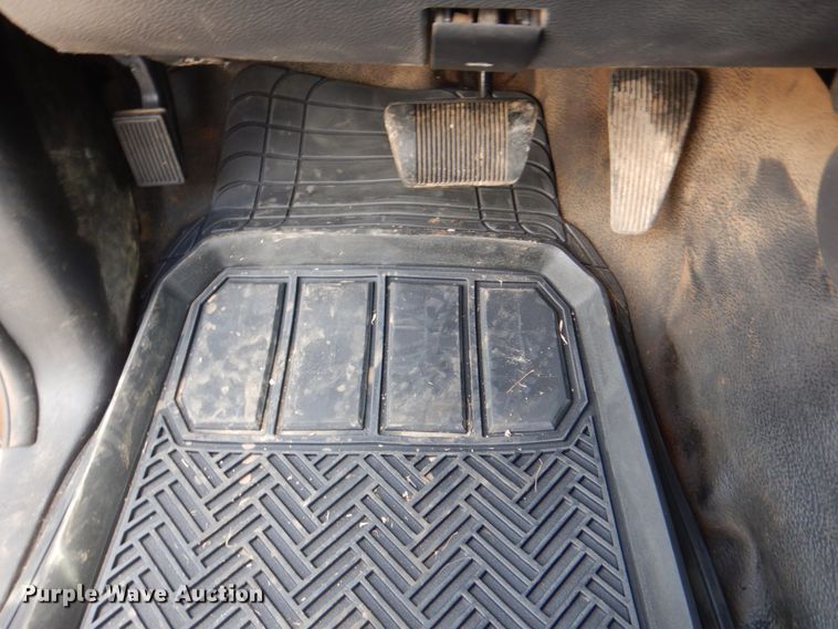 image for item DH7253 2011 Dodge Ram 5500HD  bucket truck