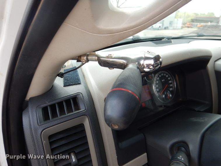 image for item DH7253 2011 Dodge Ram 5500HD  bucket truck