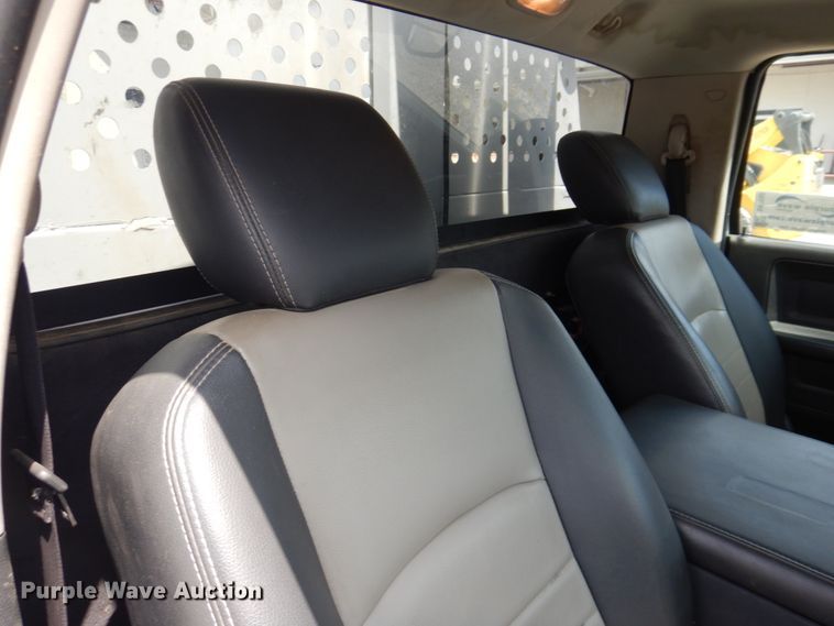 image for item DH7253 2011 Dodge Ram 5500HD  bucket truck