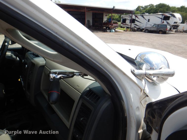 image for item DH7253 2011 Dodge Ram 5500HD  bucket truck