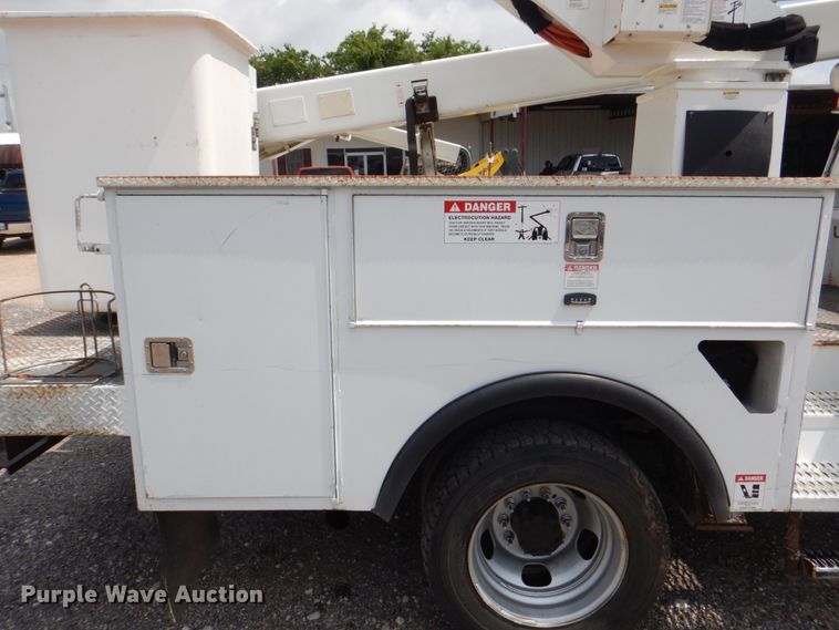 image for item DH7253 2011 Dodge Ram 5500HD  bucket truck