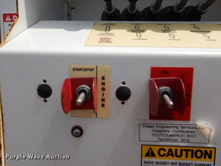 image for item DH7253 2011 Dodge Ram 5500HD  bucket truck