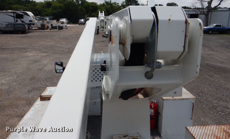 image for item DH7253 2011 Dodge Ram 5500HD  bucket truck