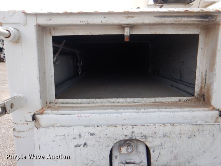 image for item DH7253 2011 Dodge Ram 5500HD  bucket truck