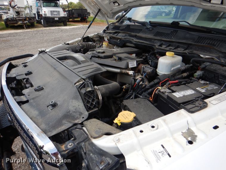 image for item DH7253 2011 Dodge Ram 5500HD  bucket truck