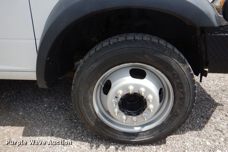 image for item DH7253 2011 Dodge Ram 5500HD  bucket truck