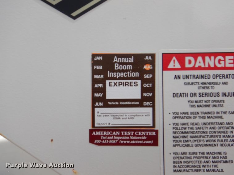 image for item DH7253 2011 Dodge Ram 5500HD  bucket truck