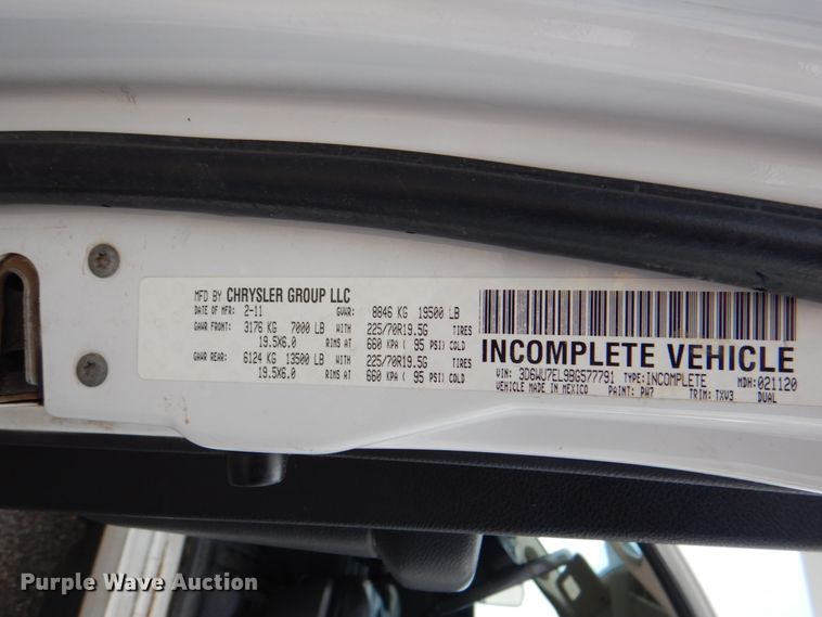 image for item DH7253 2011 Dodge Ram 5500HD  bucket truck