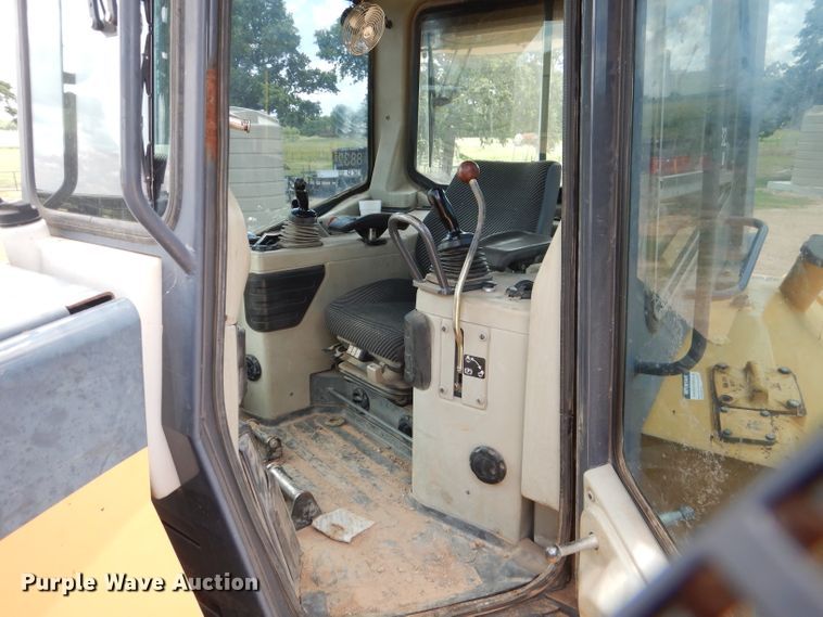 image for item DJ8851 2007 John Deere 950J  dozer