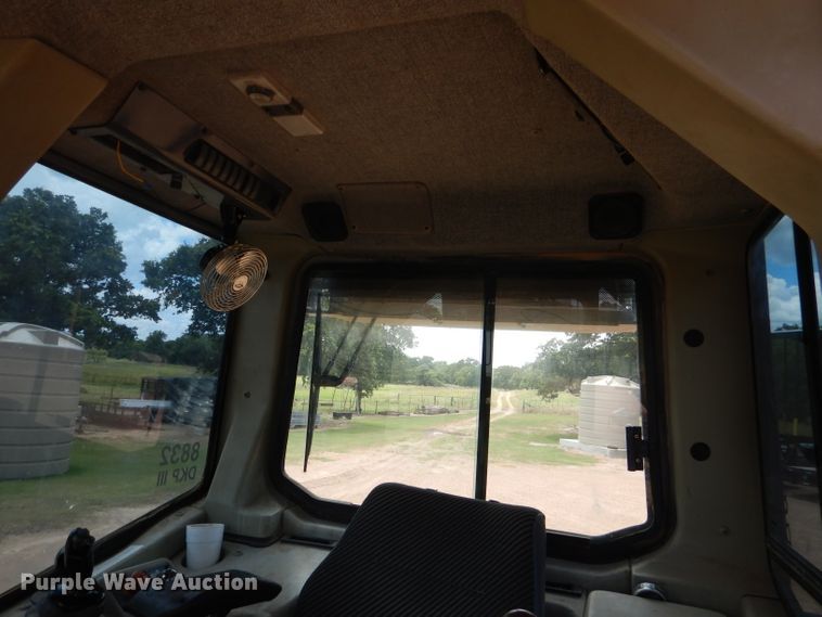 image for item DJ8851 2007 John Deere 950J  dozer