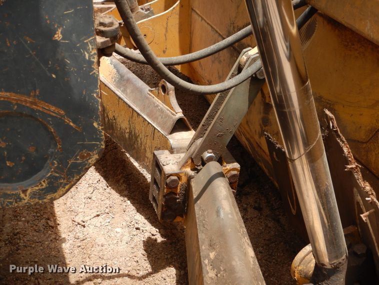 image for item DJ8851 2007 John Deere 950J  dozer