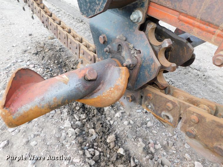 image for item DK8565 1988 Ditch Witch 5010  trencher