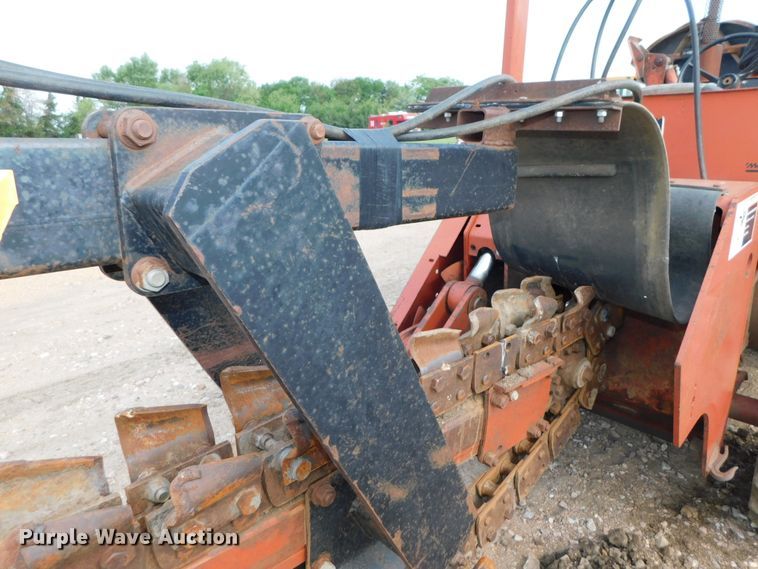 image for item DK8565 1988 Ditch Witch 5010  trencher