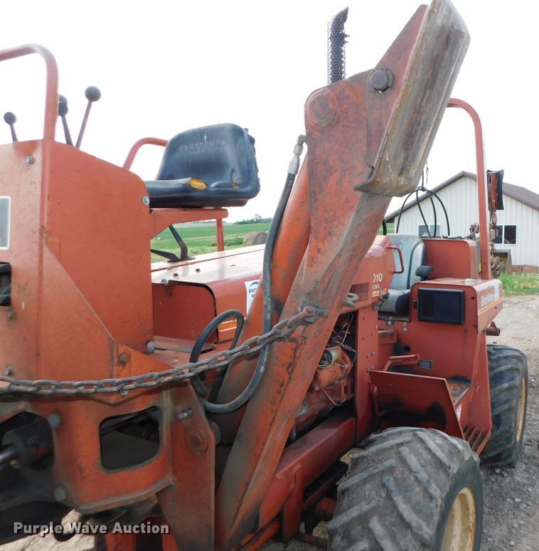 image for item DK8565 1988 Ditch Witch 5010  trencher