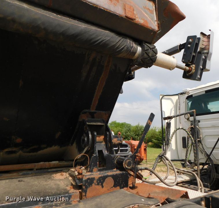 image for item DK8566 2001 Clement  side tilt dump trailer