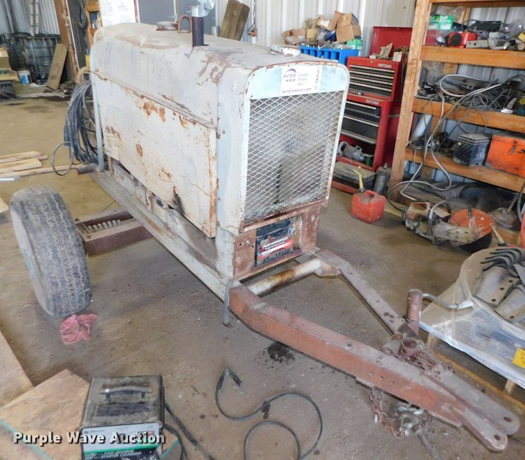 image for item DK8567 Lincoln SA-200  welder