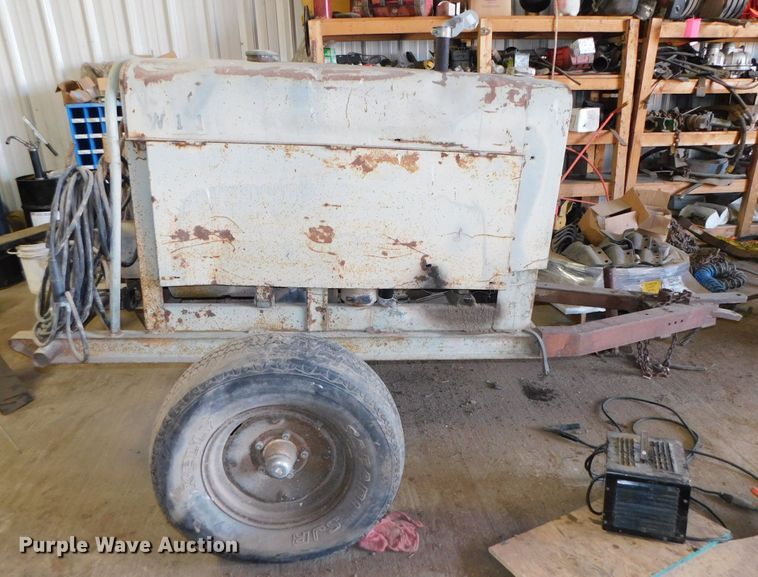 image for item DK8567 Lincoln SA-200  welder