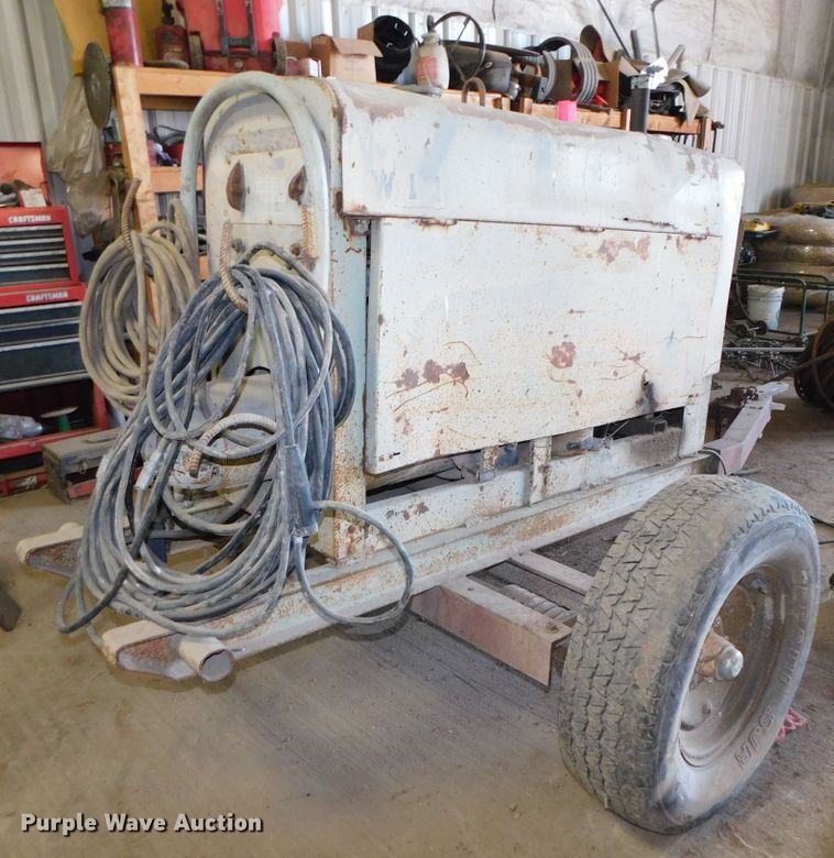 image for item DK8567 Lincoln SA-200  welder