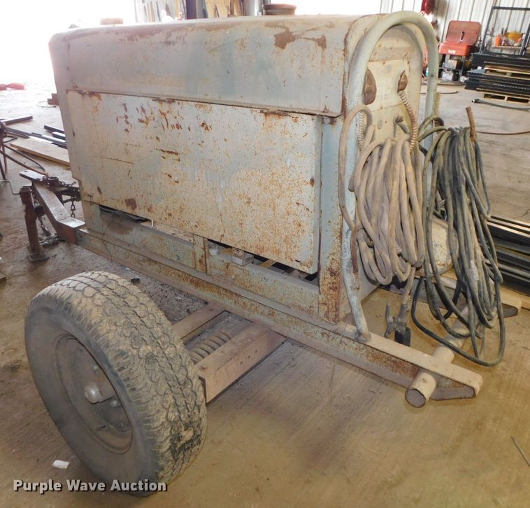 image for item DK8567 Lincoln SA-200  welder