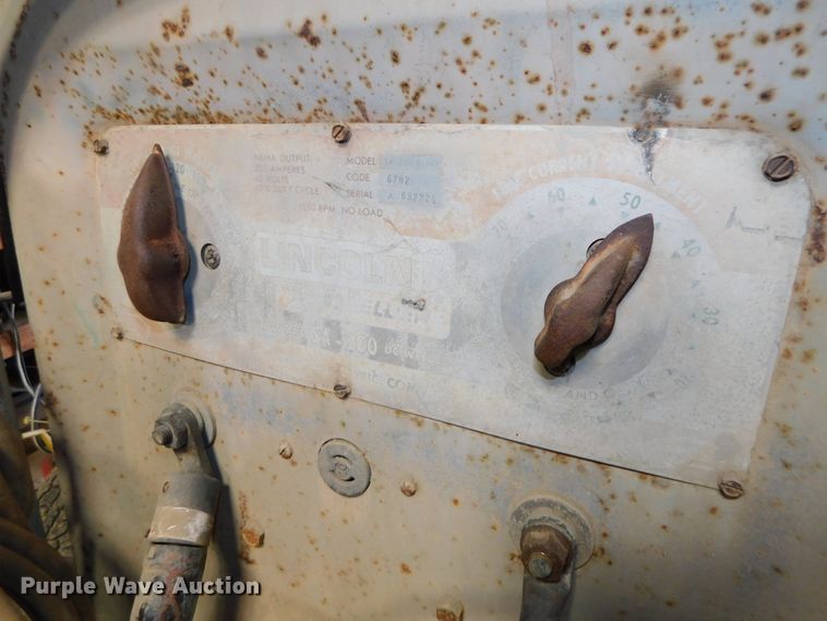 image for item DK8567 Lincoln SA-200  welder