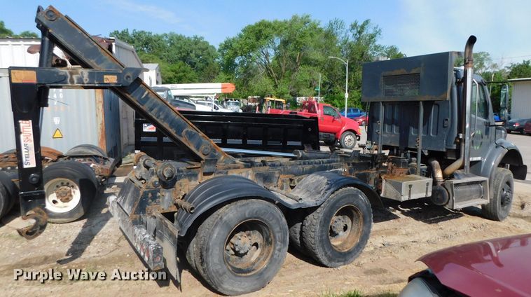 image for item DK8569 2009 Freightliner Business Class M2  hook lift truck