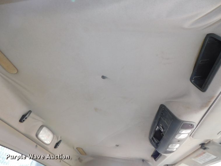 image for item DK8569 2009 Freightliner Business Class M2  hook lift truck