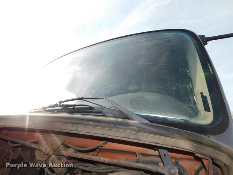 image for item DK8569 2009 Freightliner Business Class M2  hook lift truck