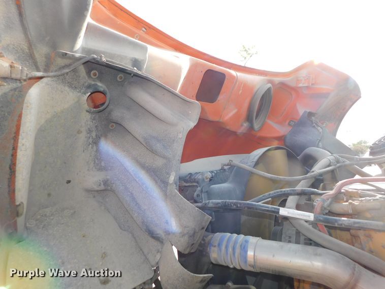 image for item DK8569 2009 Freightliner Business Class M2  hook lift truck