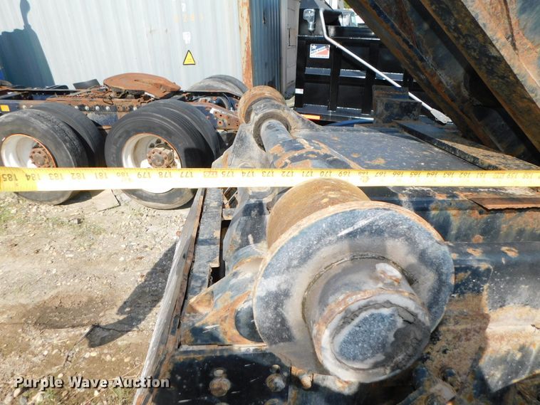 image for item DK8569 2009 Freightliner Business Class M2  hook lift truck