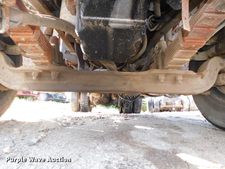 image for item DK8569 2009 Freightliner Business Class M2  hook lift truck