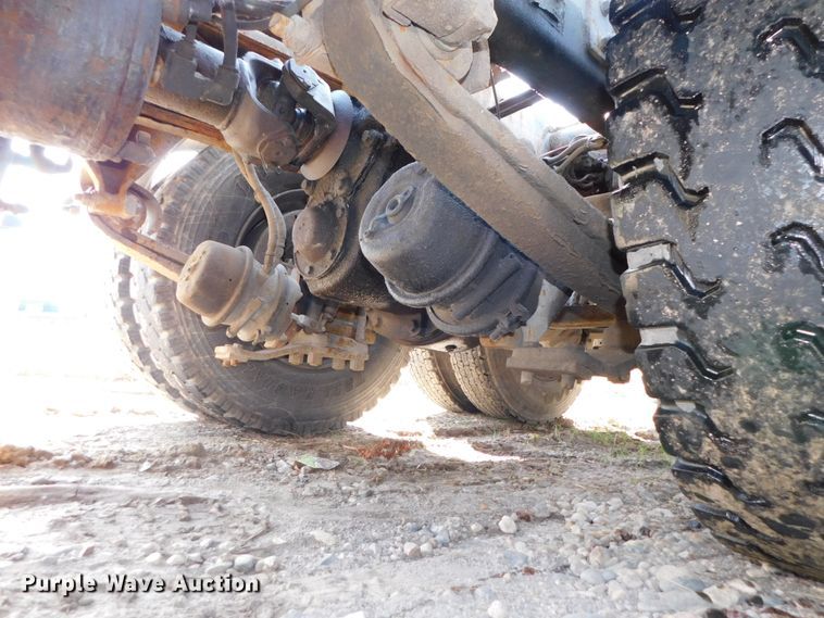 image for item DK8569 2009 Freightliner Business Class M2  hook lift truck