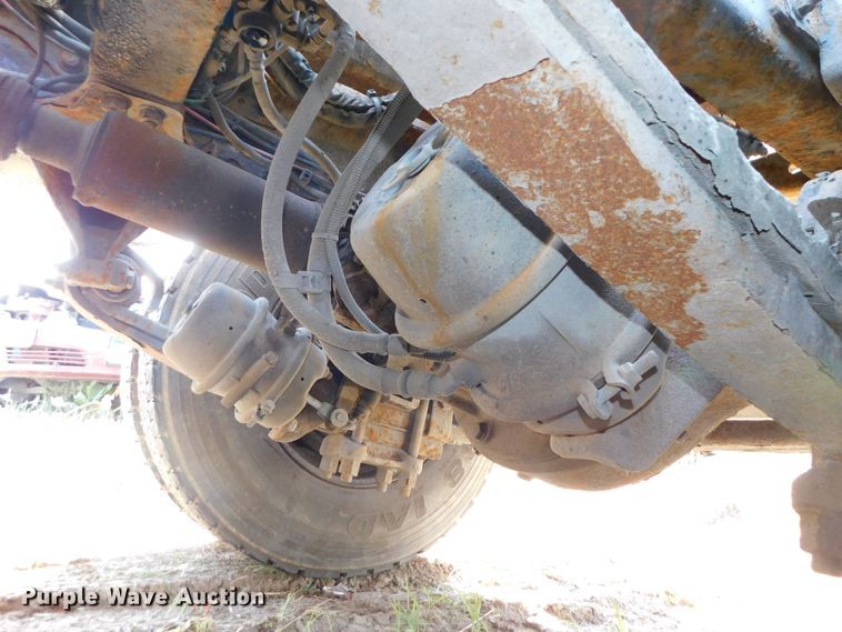 image for item DK8569 2009 Freightliner Business Class M2  hook lift truck