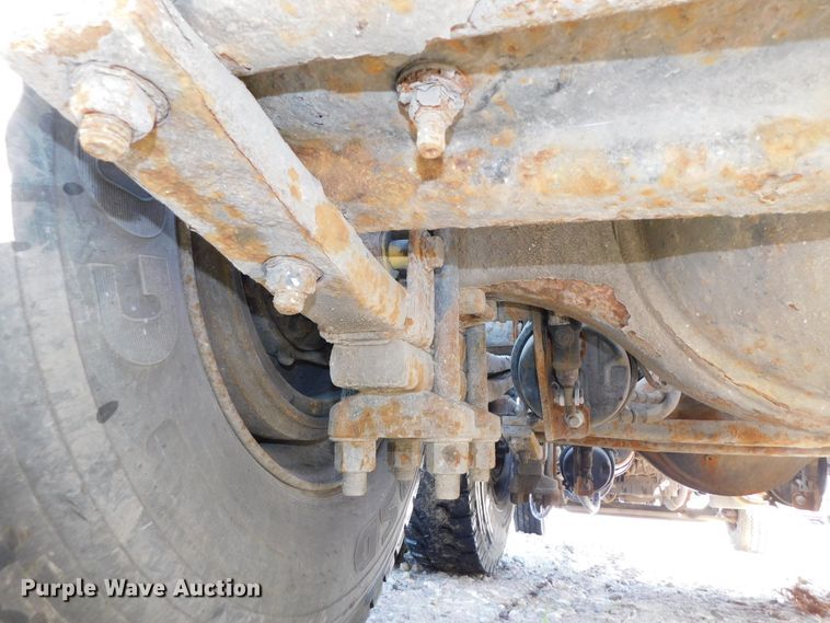 image for item DK8569 2009 Freightliner Business Class M2  hook lift truck