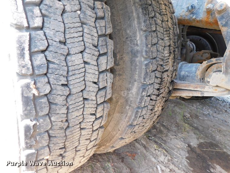 image for item DK8569 2009 Freightliner Business Class M2  hook lift truck