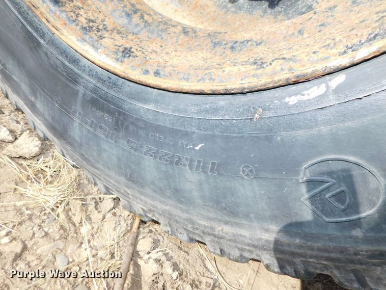 image for item DK8569 2009 Freightliner Business Class M2  hook lift truck