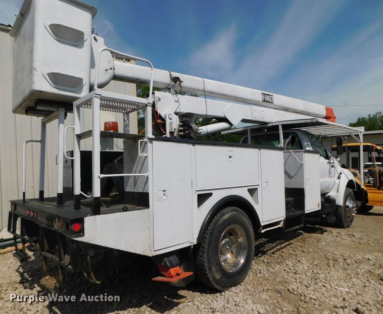 image for item DK8571 2000 Ford F750 Super Duty  bucket truck