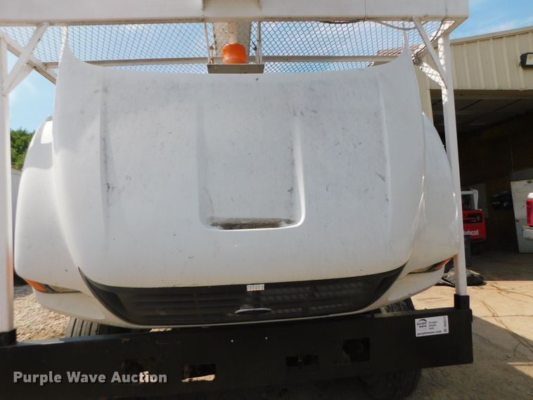 image for item DK8571 2000 Ford F750 Super Duty  bucket truck