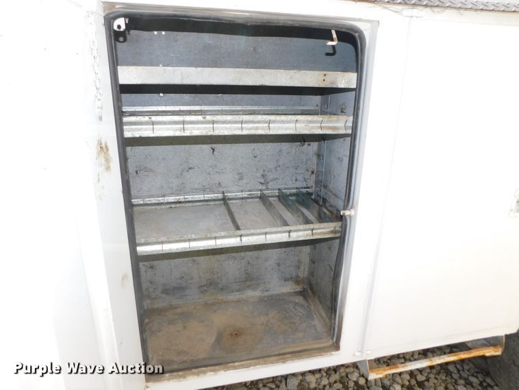 image for item DK8571 2000 Ford F750 Super Duty  bucket truck